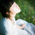 小清晰的声音,小清新简约文艺头像女生图片