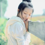 笑起来很干净,清新会心微笑的女生头像图片
