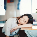 清茶也醉人,唯美文艺气息女头图片
