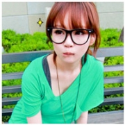 绿色小清新,真人清纯干净漂亮的女头图片