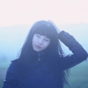闯入君怀,长直发女头潮流图片