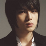 优雅有型,帅气中长发男头图片