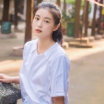 如山中清风,阳光清纯甜美女头图片
