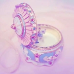 唯美意境八音盒头像图片