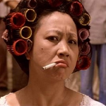 包租婆叼烟霸气头像图片