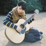 唯美弹吉他女生头像图片