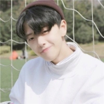 男生正脸的五官清晰帅哥头像图片