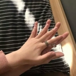 只有手的情侣牵手照片头像