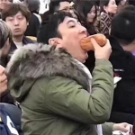 搞笑的陈思聪吃热狗头像图片