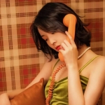 成熟韵味伤感打电话复古女头图片