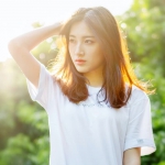 清新离别后思念女头图片