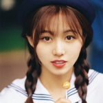 双马尾清纯吃棒棒糖女头图片