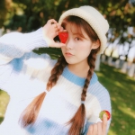 甜美草莓女头图片