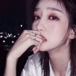 真人泪流满面女头图片