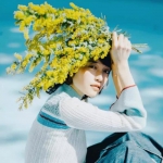 清新唯美文艺拿花女头图片