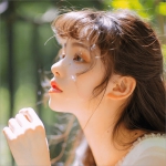 清新优美女生侧脸头像图片