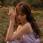 长卷发成熟伤感女人头像图片