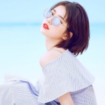 清新治愈系短发眼镜女头图片