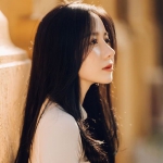 清新长发美女侧脸头像图片