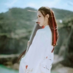 真人古风白衣思念女头图片