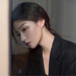 成熟孤独伤感女人头像图片