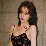 性感红唇孤独伤感女人头像图片