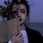 流泪伤感文艺暗色系女头图片