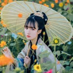 真人唯美古风打伞女头图片