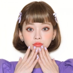 女生美瞳美甲美发头像图片