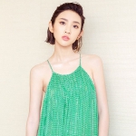 干净惊艳成熟女人头像图片