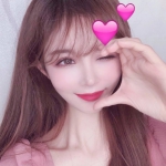 可爱比心甜美女头图片