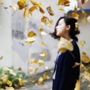 寂寞撕碎了回忆,qq女头唯美伤感失落图片