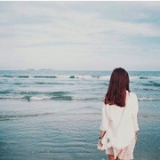 日光微暖夏亦凉,唯美背影女生头像图片