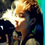 男头霸气超拽抽烟图片,刺心