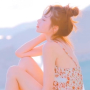 清新丸子头女生意境头像图片