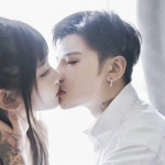 双人接吻深情相拥情头高清图片,时光辜负深情