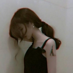 女生伤感失落孤独头像 高清很失落伤感女生头像图片