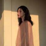 心情不好委屈的头像女生 高清心情不好的照片头像女生图片