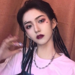 真人简单好看女孩头像图片