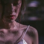 安静伤感意境女头 高清好看的意境女头孤独伤感图片