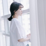 干净温柔白色系女头 高清好看的干净温柔白色系女头图片