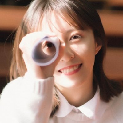 清新阳光女头微笑 高清好看的清新气质阳光女生头像微笑图片