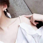 性感露锁骨头像女 好看的锁骨头像女高清部位性感图片
