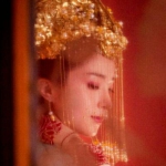 红嫁衣古风真人女头 高清好看的红嫁衣真人古风女头伤感图片