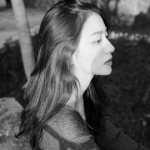 伤感真人女头黑白照片图集 高清好看的抑郁女图片黑白照片