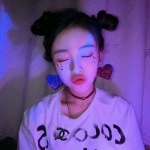 qq头像彩虹女生 高清超酷的头像小众彩虹女生好看图片