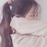 挡脸耐看真人头像女生图片