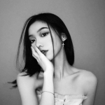微信头像黑白性感女 高清好看的成熟性感女头像黑白头像图片