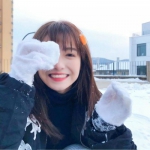 可爱优质冬天女头露脸图片