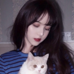 好看高清的带宠物的头像女生